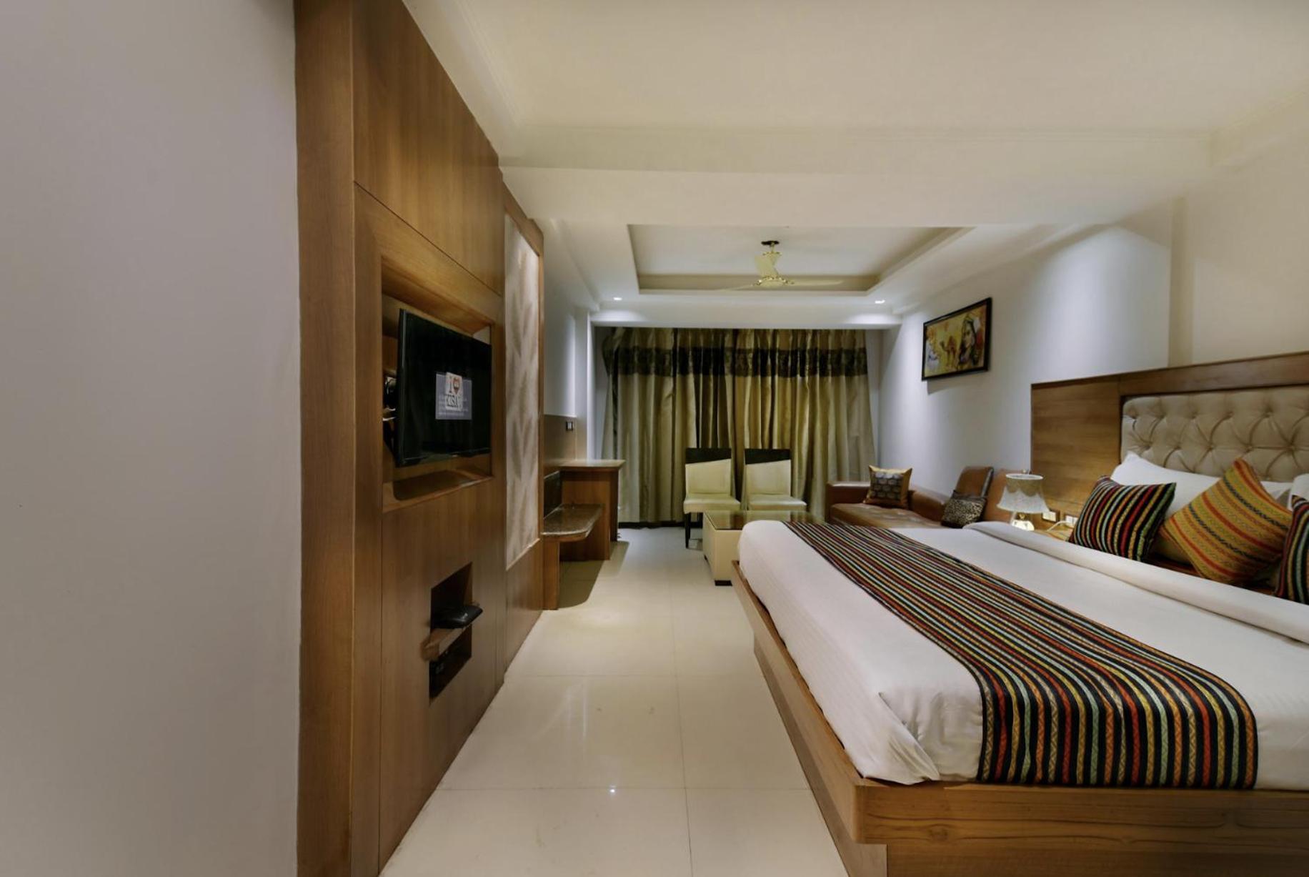 Hotel Lotus Paradise - Banquet & Dining - Near Murthal Sukhdev Rai Bagian luar foto
